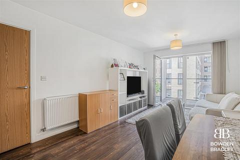 1 bedroom flat for sale, Maxwell Road, Romford
