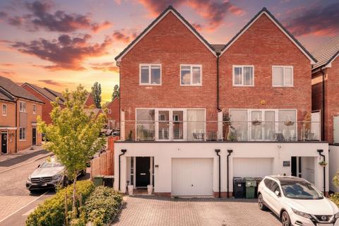 4 bedroom semi-detached house for sale, Arrow Drive, Cofton Hackett, B45