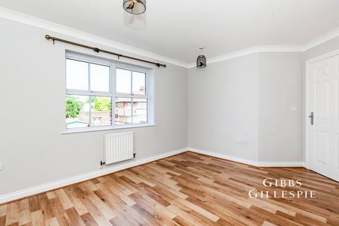 undefined, Arklay Close, Uxbridge, UB8