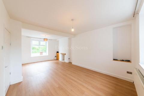 3 bedroom terraced house for sale, Penmaen Road, Pontllanfraith, Blackwood, Caerphilly. NP12