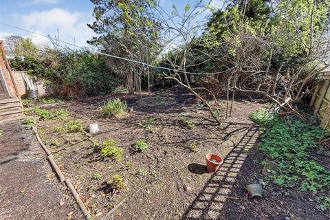 2 bedroom detached bungalow for sale, Lower Minster, Oswestry