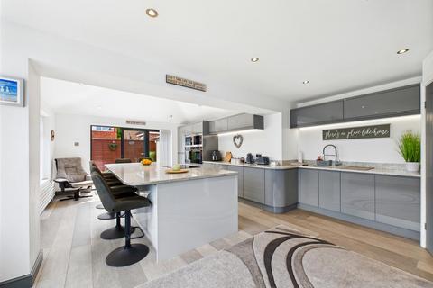 undefined, Swarcliffe Drive East, Leeds