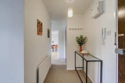 2 bedroom flat for sale, Devonshire Road, Forest Hill, London, SE23