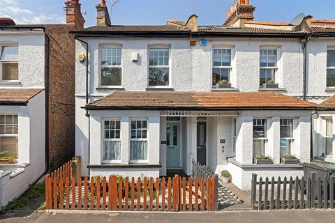undefined, Lower Road, Kenley CR8