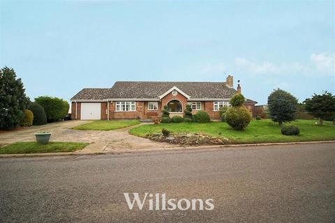 4 bedroom detached bungalow for sale, Low Road South, Friskney, Boston, Lincolnshire, PE22 8QH