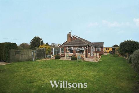 4 bedroom detached bungalow for sale, Low Road South, Friskney, Boston, Lincolnshire, PE22 8QH