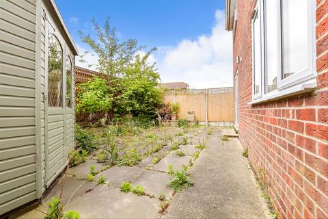 4 bedroom detached house for sale, Walmer Gardens, Deal CT14