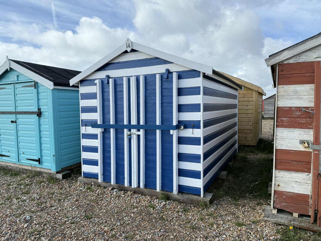 Beach hut