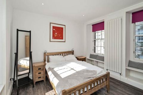 1 bedroom flat for sale, High Street, The Royal Mile, Old Town