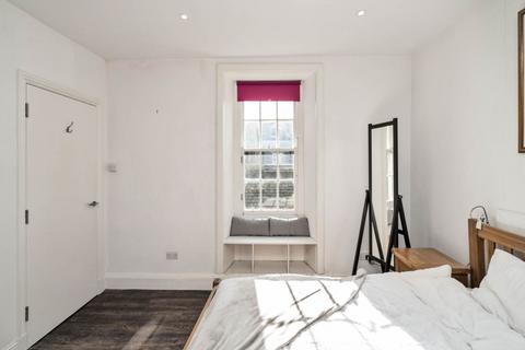 1 bedroom flat for sale, High Street, The Royal Mile, Old Town