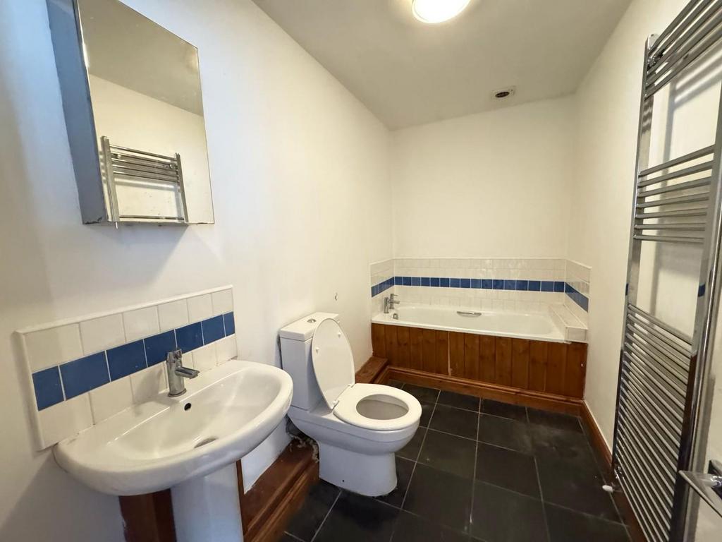 Bathroom.jpeg