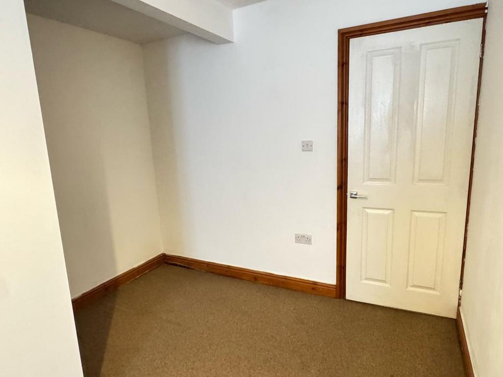 Bedroom 2.jpeg