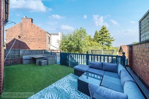 3 bedroom semi-detached house for sale, Broadway, Royton, Oldham, OL2