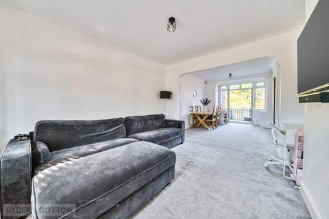 112 Broadway, Royton, Oldham, OL2 5BP