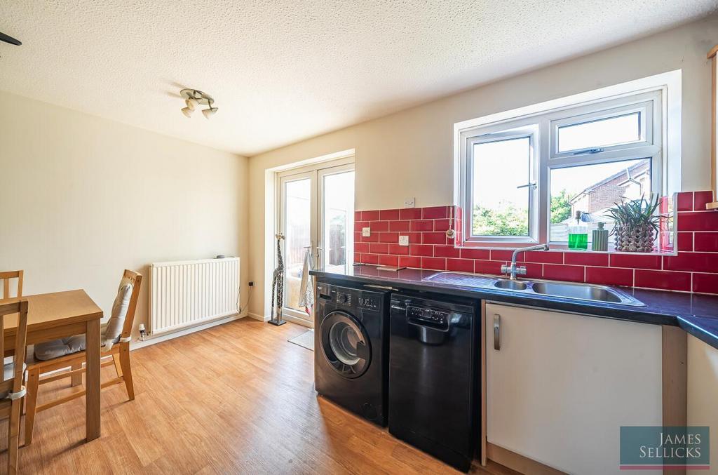 Dining kitchen