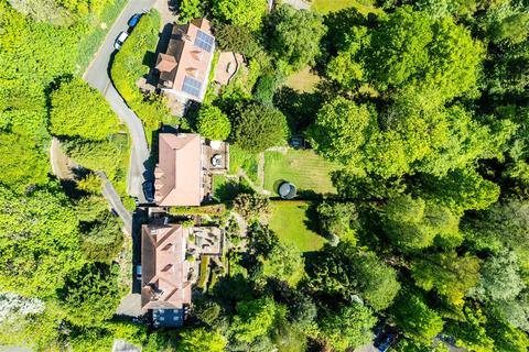 5 bedroom detached house for sale, Wilderness Road, Oxted