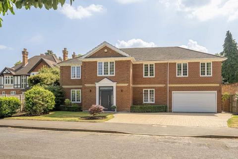 15 Castle Road, Weybridge, KT13 9QP