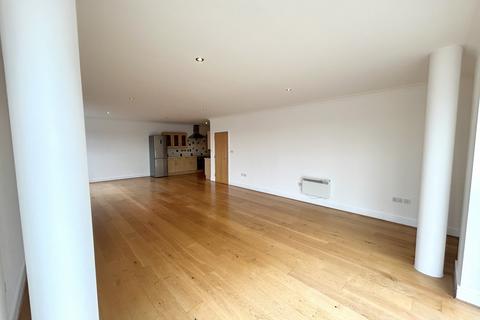 undefined, 2, Ipswich IP3