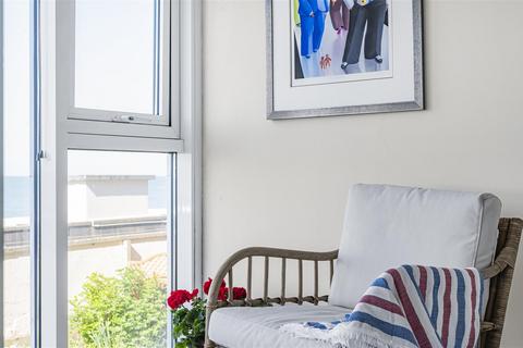 1 bedroom retirement property for sale, Esplanade, Seaford