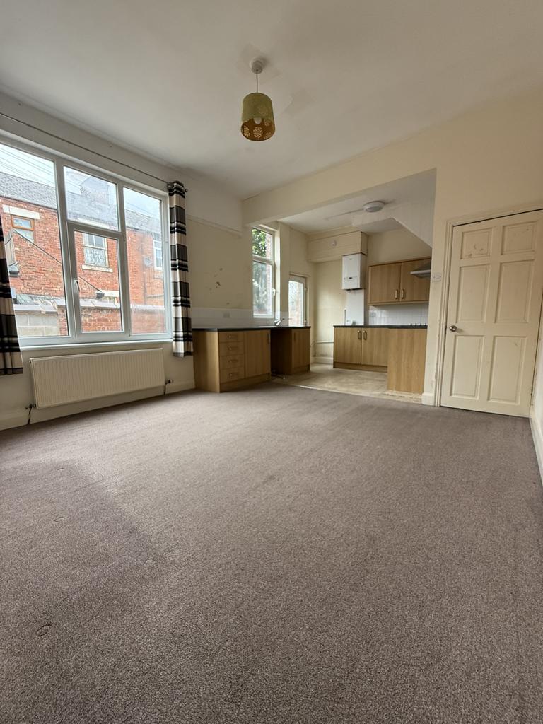 Kitchen/dining space