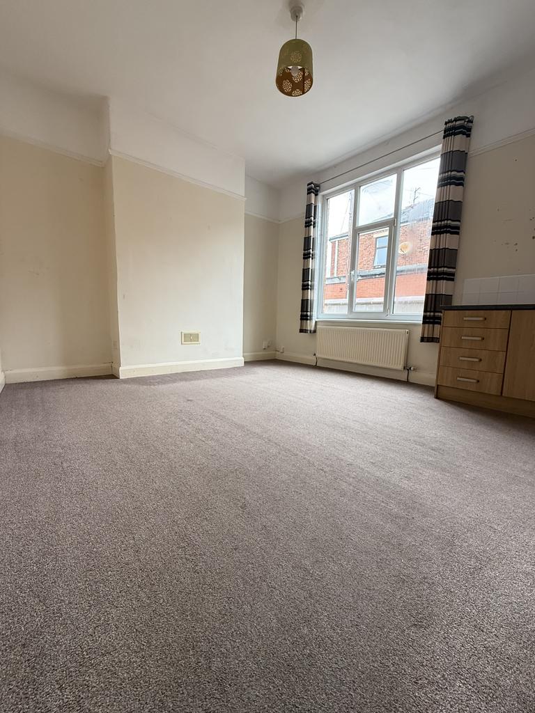 Kitchen/dining space