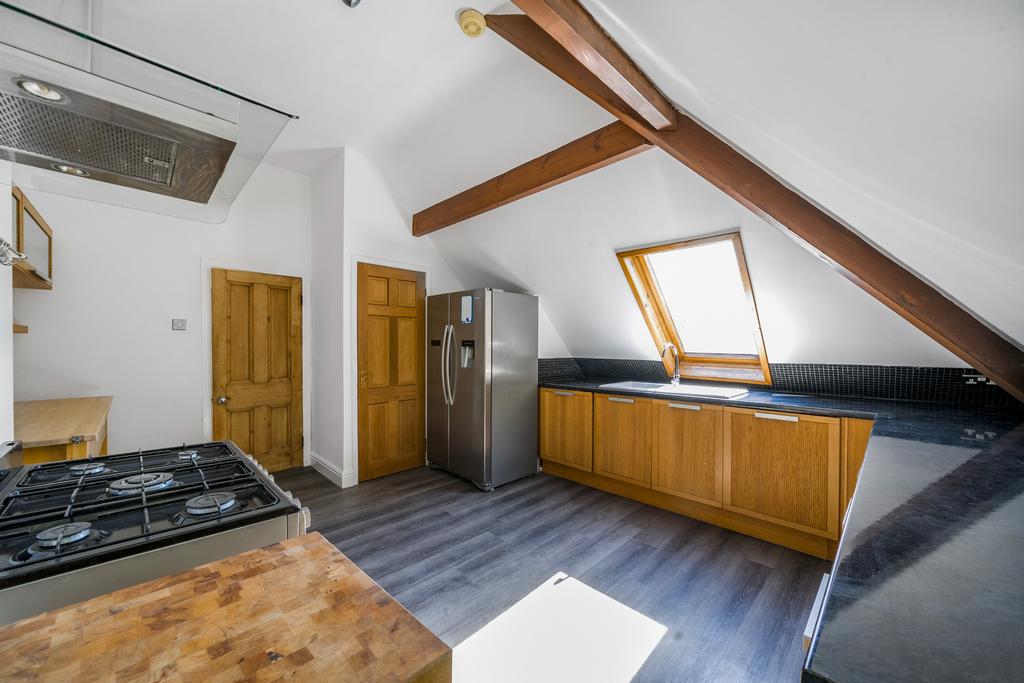 House in Leeds, West Yorkshire - View 6