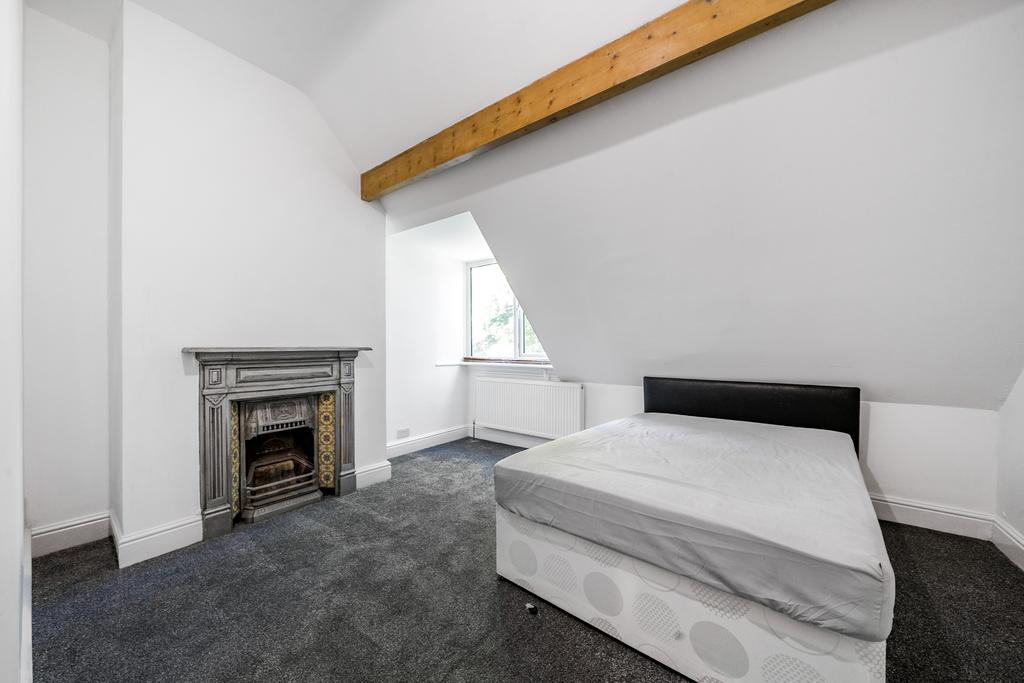 House in Leeds, West Yorkshire - More