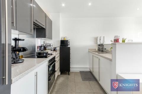 1 bedroom flat for sale, Pinnacle House, 6A Colman Parade, Southbury Road, Enfield, Middlesex, EN1