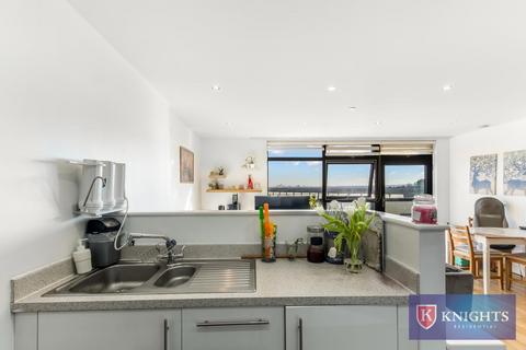 1 bedroom flat for sale, Pinnacle House, 6A Colman Parade, Southbury Road, Enfield, Middlesex, EN1