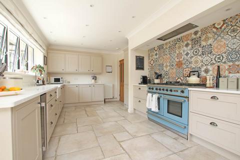 4 bedroom detached house for sale, Walnut Tree Walk, Eastbourne, BN20 9BP