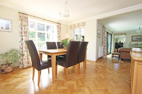 4 bedroom detached house for sale, Walnut Tree Walk, Eastbourne, BN20 9BP