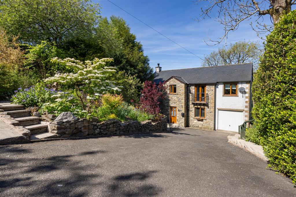 External 19.jpg