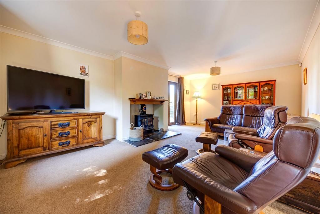 Lounge 01.jpg