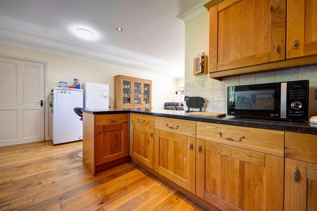 Kitchen Diner 07.jpg