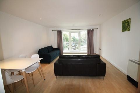 3 bedroom apartment to rent, Royal Plaza, Eldon street, Sheffield, S1 4GB