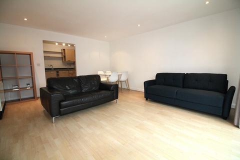 3 bedroom apartment to rent, Royal Plaza, Eldon street, Sheffield, S1 4GB