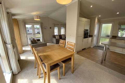2 bedroom bungalow for sale, Homelands Park, Ketley Bank, Telford, Shropshire, TF2