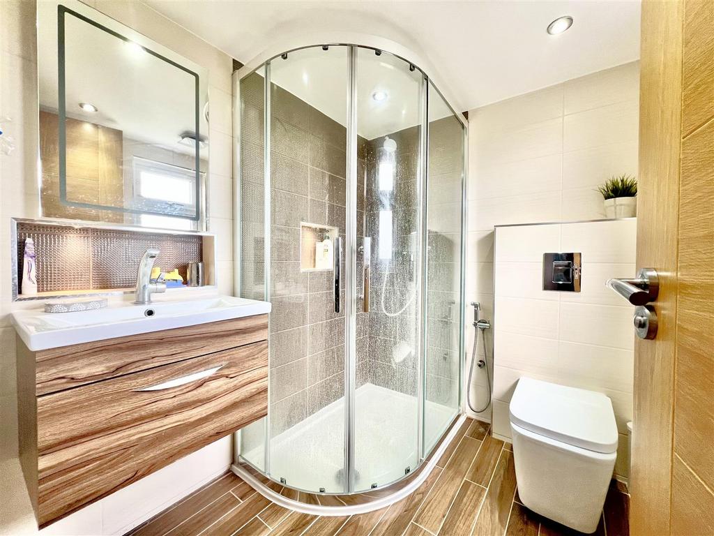 Ensuite