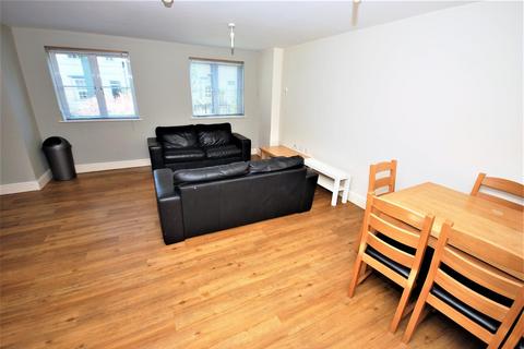 5 bedroom private hall to rent, Old Warwick Road, Leamington Spa