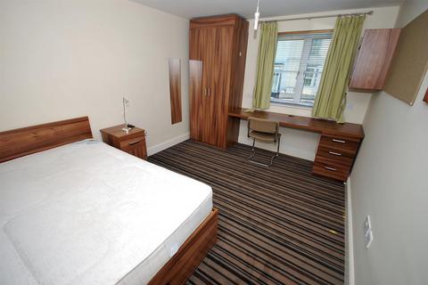 5 bedroom private hall to rent, Old Warwick Road, Leamington Spa