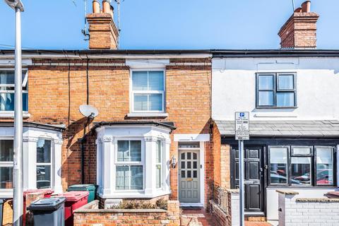 2 bedroom terraced house to rent, Queens Road