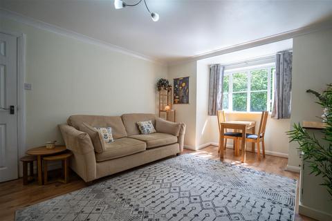 2 bedroom apartment to rent, Aldershaws, Solihull