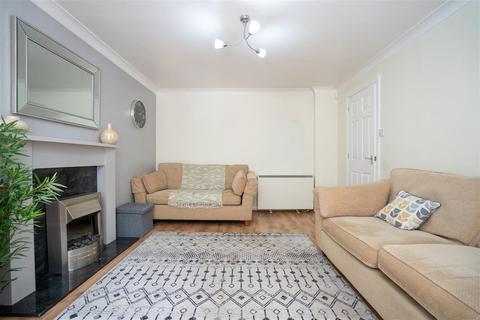 2 bedroom apartment to rent, Aldershaws, Solihull