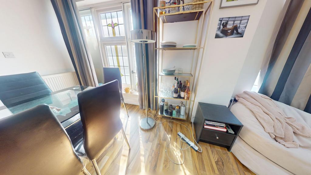 3 bedroom flat to rent