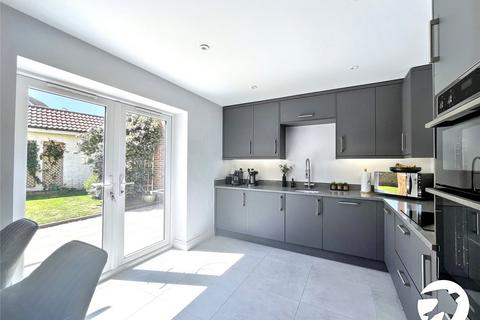 2 Chetney View, Iwade, Sittingbourne, ME9 8SU