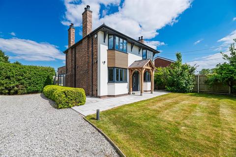 4 bedroom detached house for sale, Sealand Road, Sealand