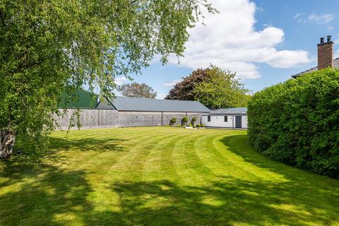 4 bedroom detached house for sale, Sealand Road, Sealand