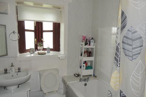 6 Bradney Close, Manchester, M9 8WN