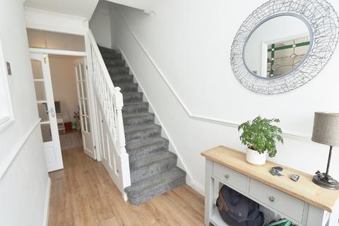6 Ferndale Road, Romford, RM5 3ER
