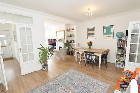 6 Ferndale Road, Romford, RM5 3ER